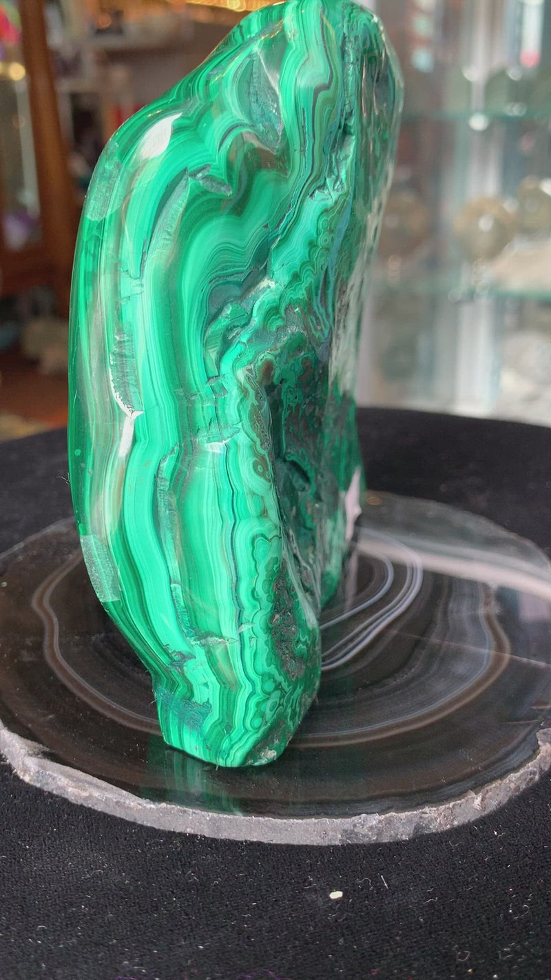 Malachite standing piece