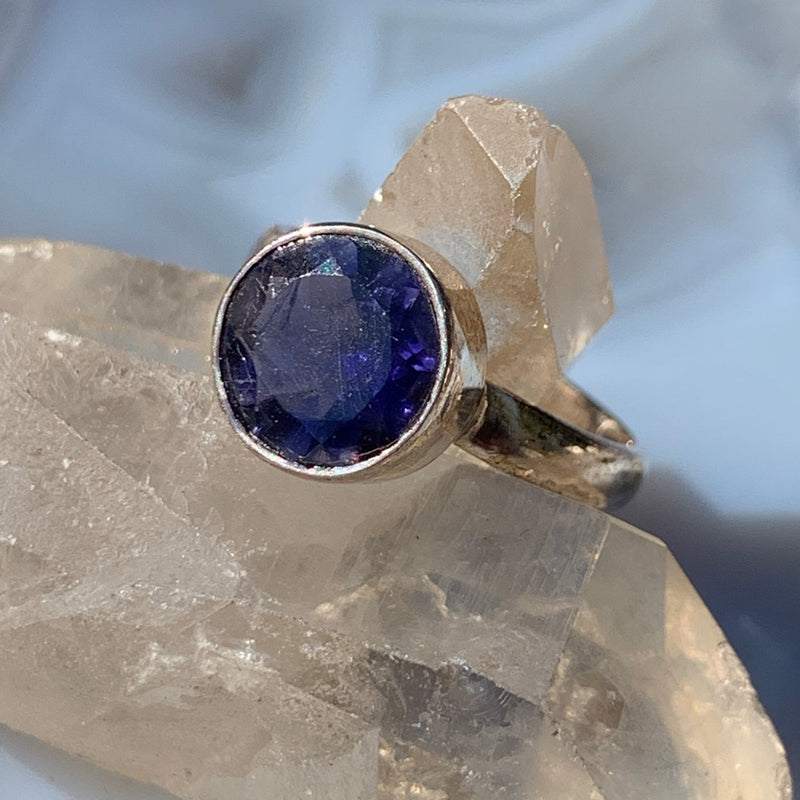 Iolite Ring sz 6