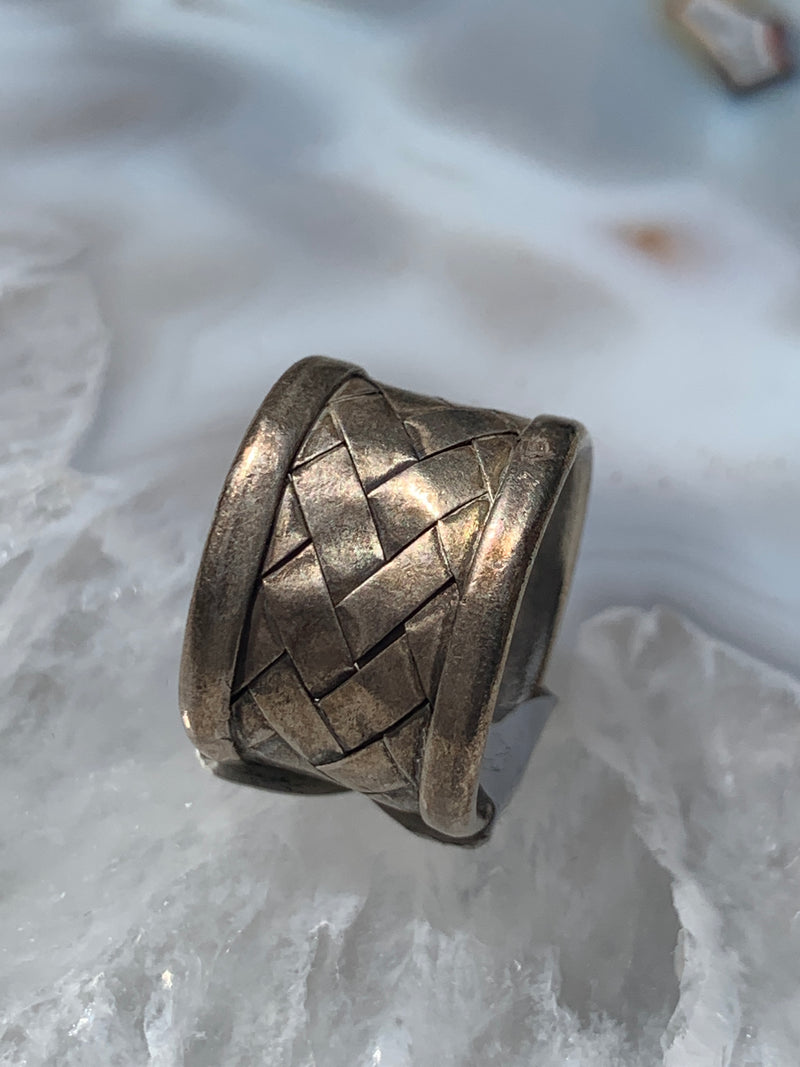 Hilltribe Ring sz 5 1/2