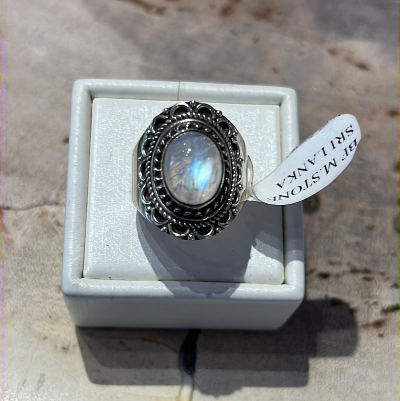 Moonstone Ring sz 6